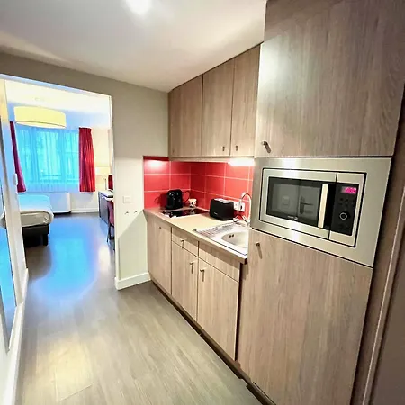 Joli Sur Les Quais Caen